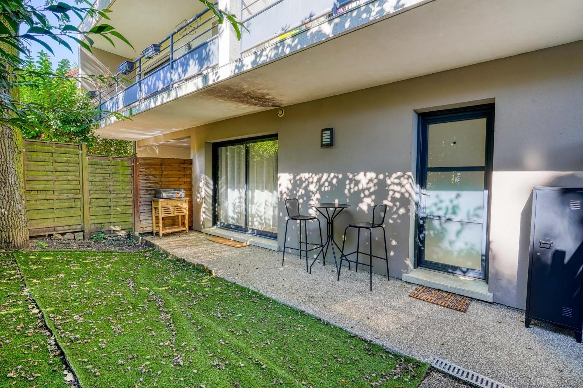 Superbe Studio Avec Terrasse Brunoy Exterior foto