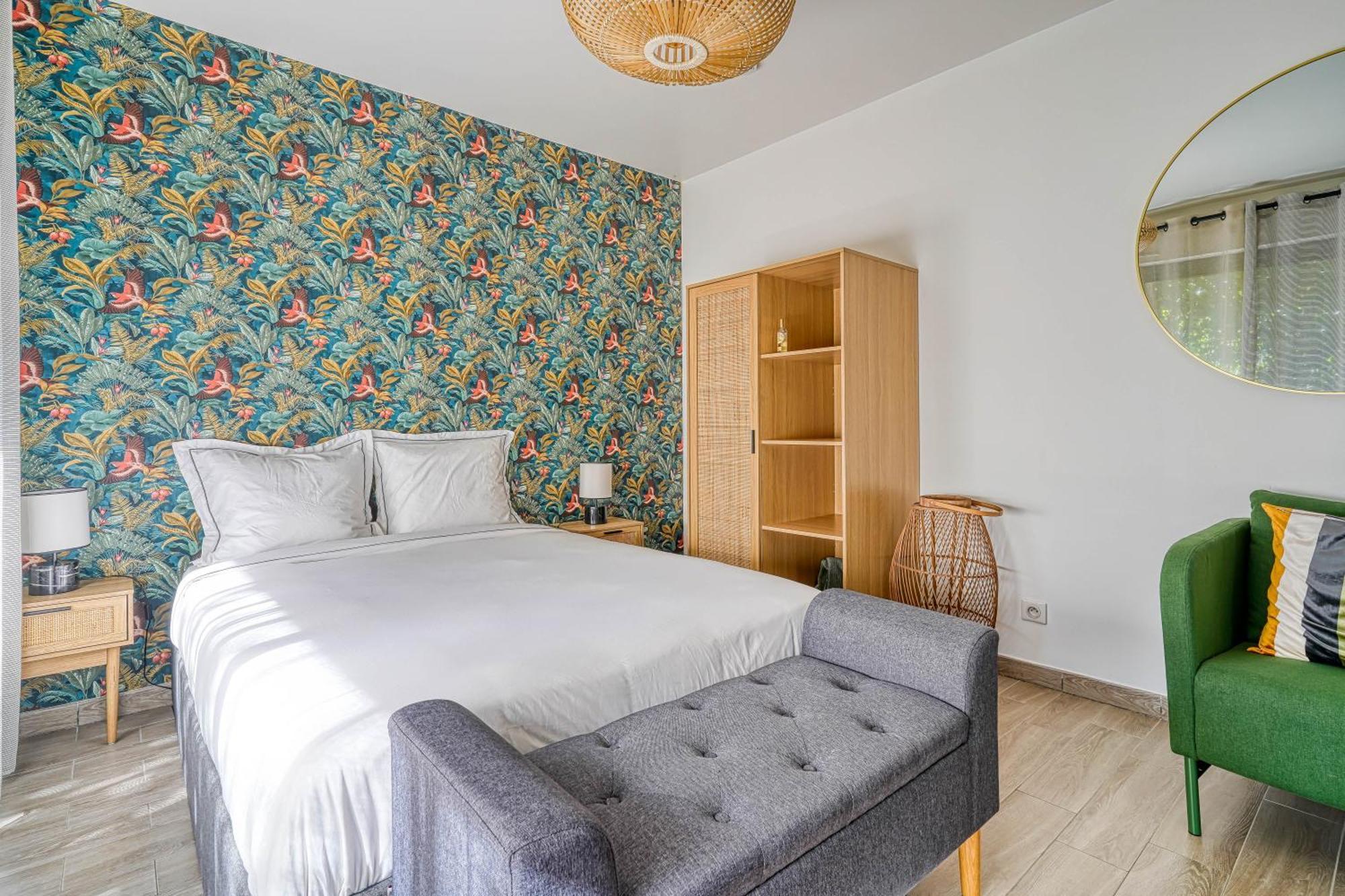 Superbe Studio Avec Terrasse Brunoy Exterior foto